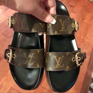 Louis Vuitton (Authentic)